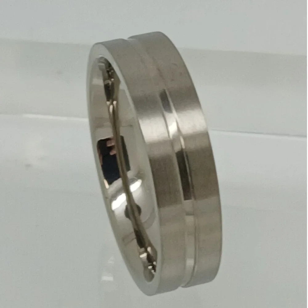 Vintage Titanium 6mm Grooved Band‎ Ring Size 11 New Old Stock Y2K Silver Grey